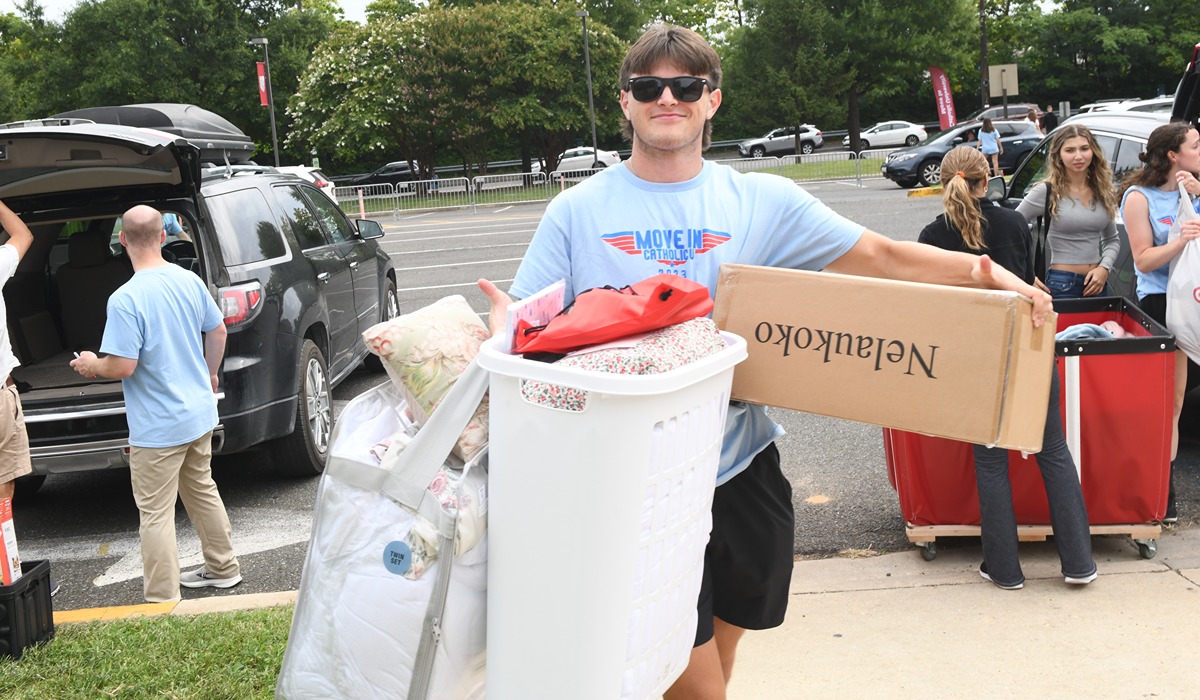 The student welcome crews returned to campus in mid-August with one goal in mind: to ease the transition for new families.