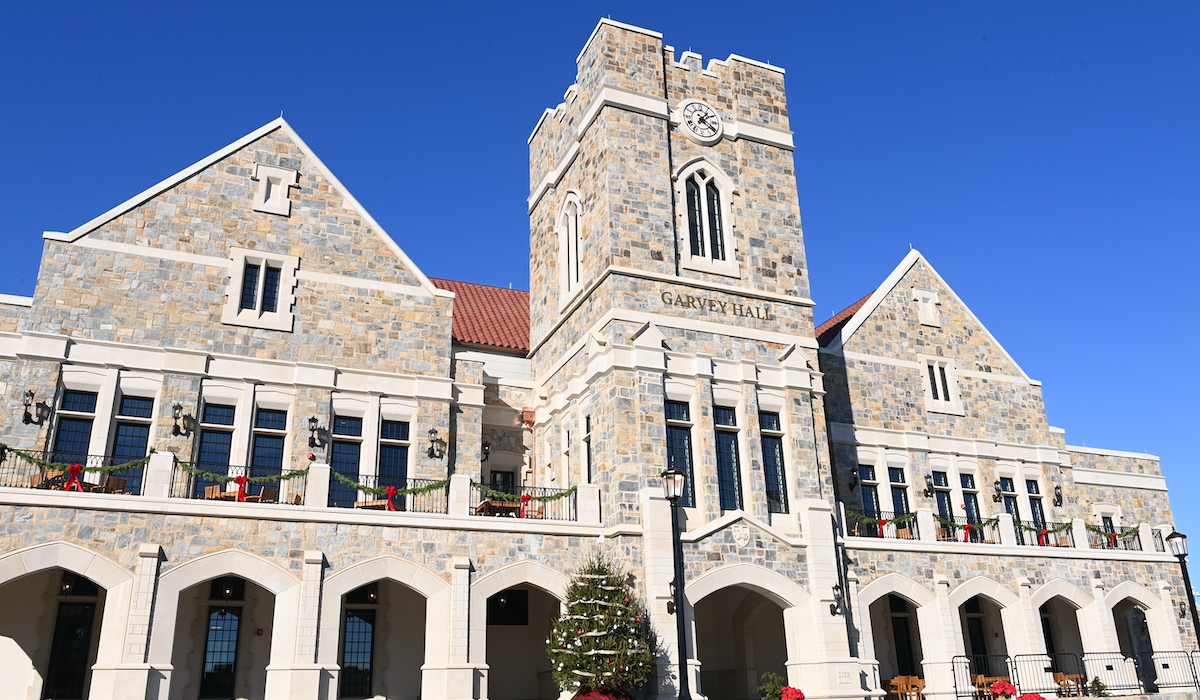 Garvey Hall, the new University dining commons, opened its doors on December 5 for breakfast to rave reviews. That evening, donors, alumni, students, and faculty, including former University President John Garvey, attended the dedication on University Lawn.