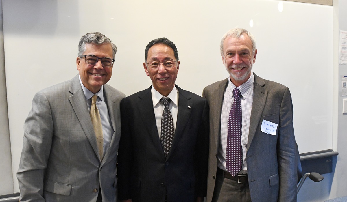 The story of how one leader's actions stopped a second nuclear power plant in Fukushima from melting down is now a case study in crisis management. Former site manager for Fukushima Daini&#160;Naohiro Masuda came to campus May 31 to share his experiences to a packed auditorium in Hannan Hall.