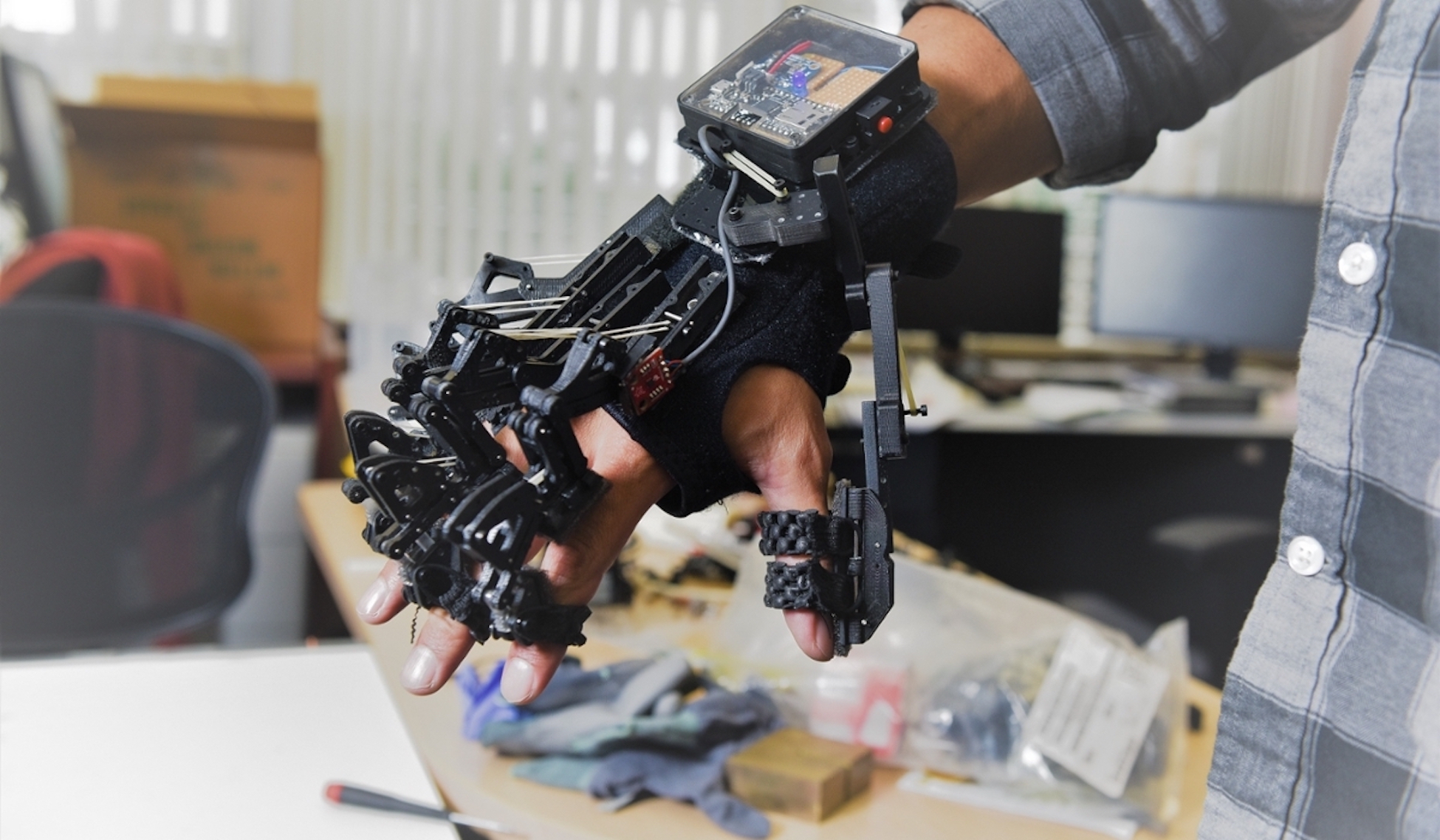 biomechanical hand developed by students