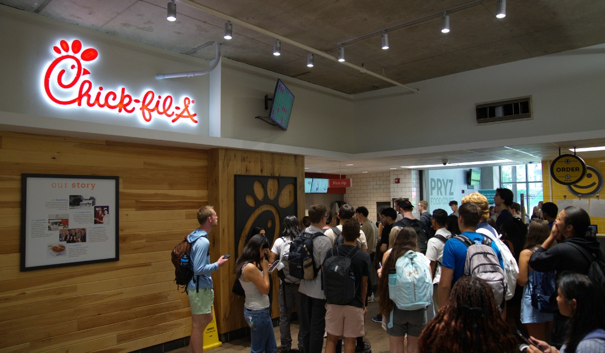 Chick-Fil-A in the Pryz Food Court on a crowded day.