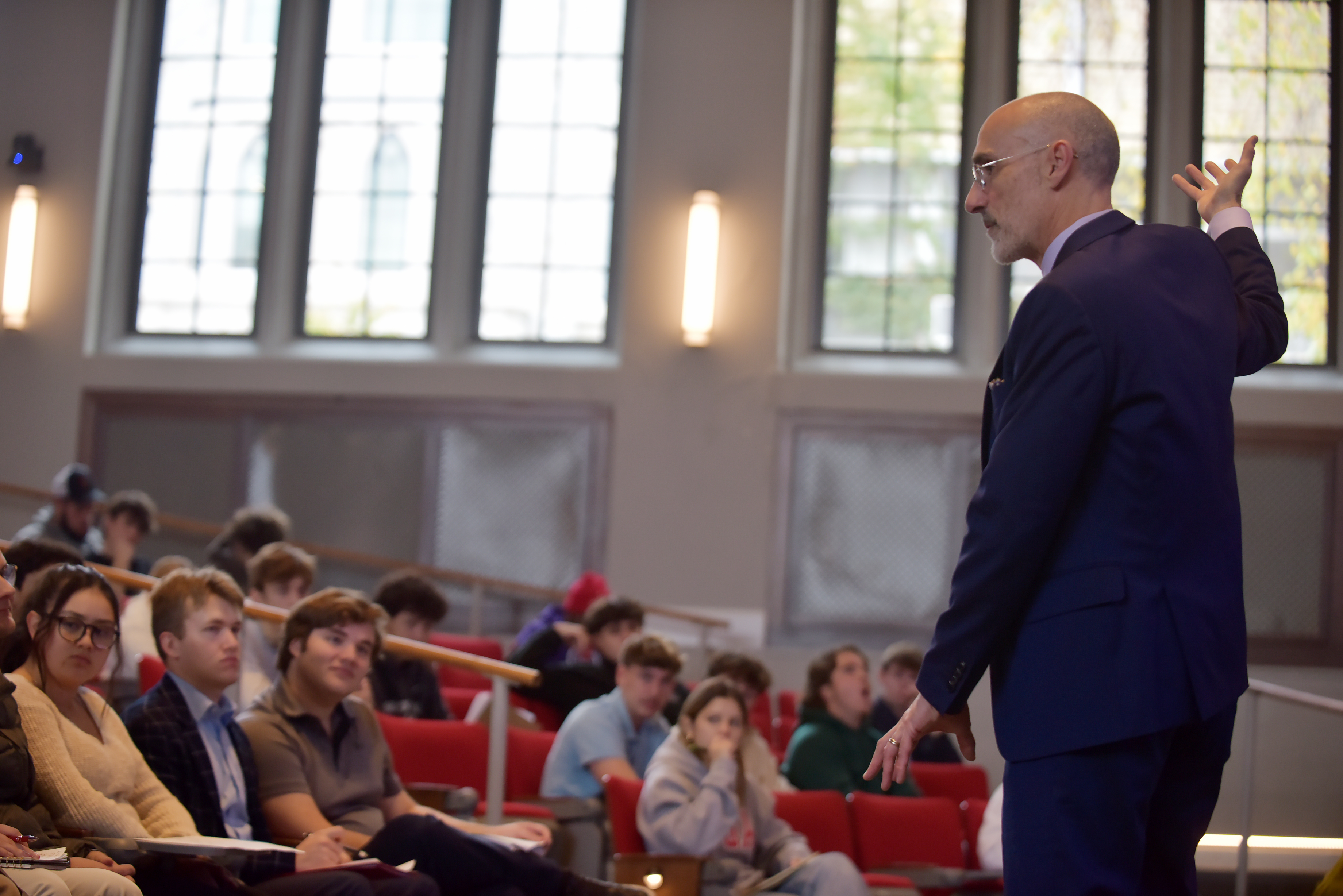 Arthur Brooks speaks to Busch School of Business students gathered at Della Rata Auditorium.