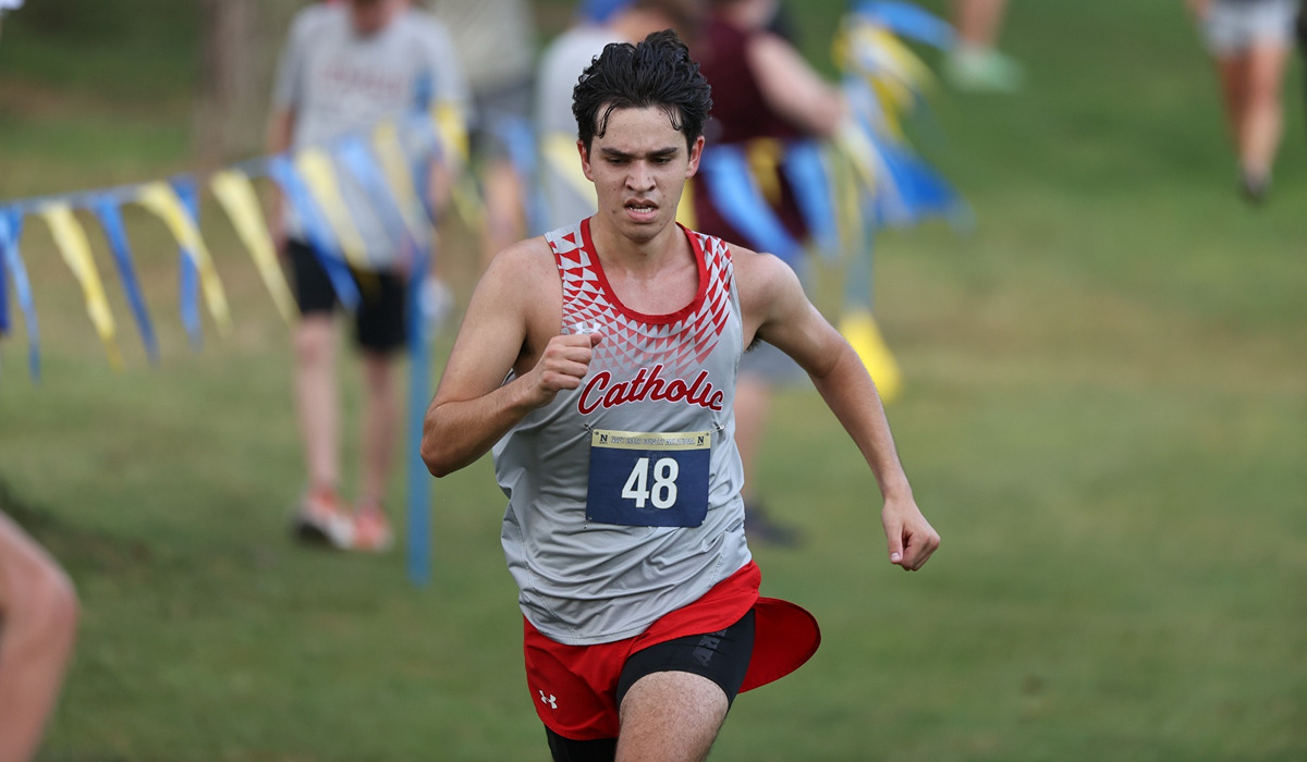 Runner josh leon mid race